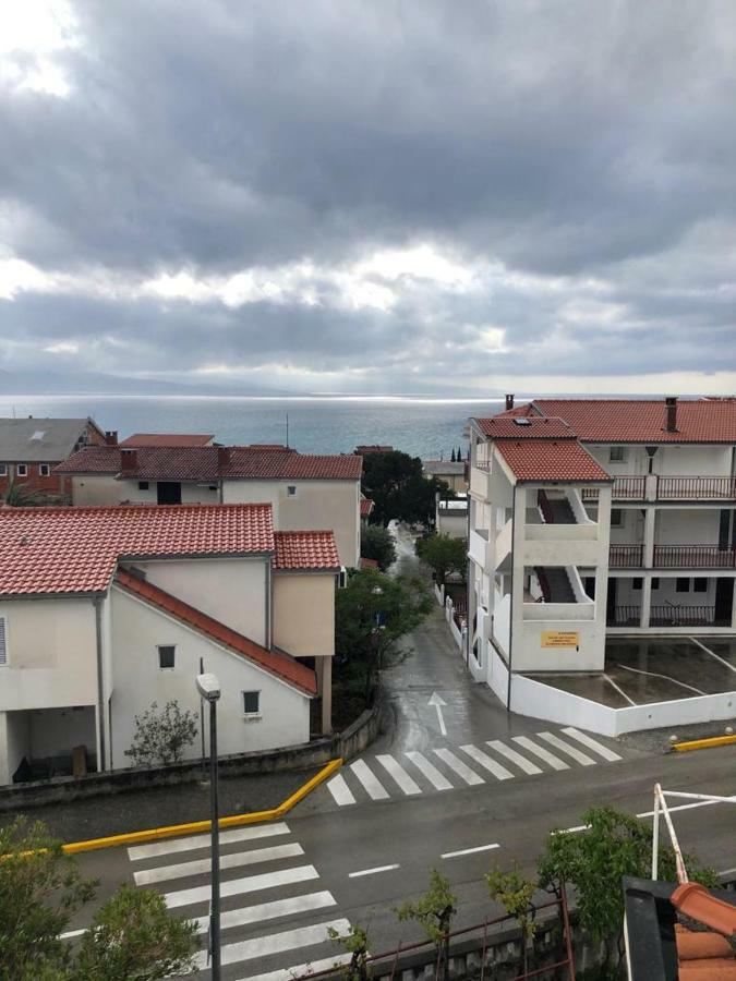 Apartments With Private Parking Baška Voda Екстериор снимка